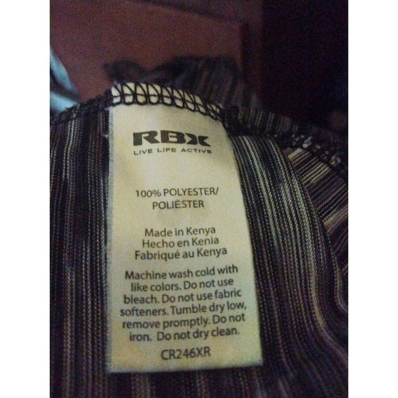 Reebok Activewear Color Blocked Black & Gray Short Sleeved Plus Sized Top 2X - Picture 7 of 8